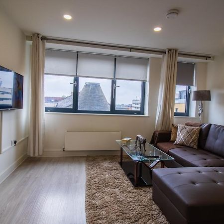 Virexxa Bedford Centre - Executive Suite - 2Bed Flat With Free Parking & Gym Buitenkant foto